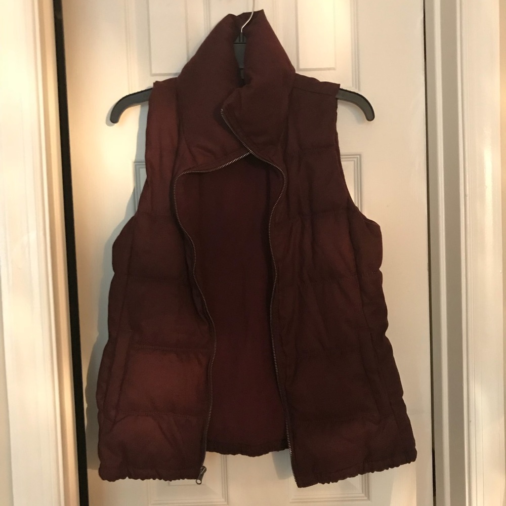 Zip up Maroon Puffy Vest - Old Navy